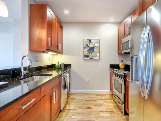 Photo - 100 Station Landing