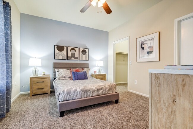 Legacy of Cedar Hill Apartments and Townhomes