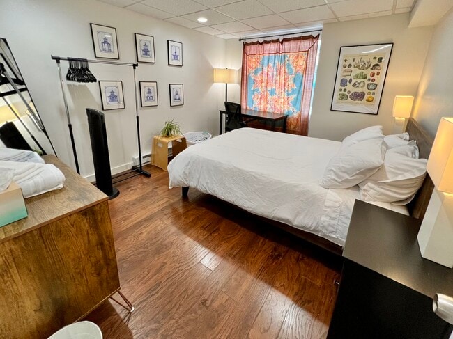 Photo - 17 Sunset St Unit 1T