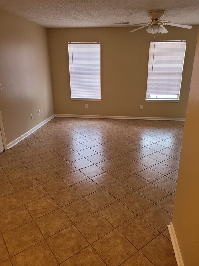 3 bd updated flooring