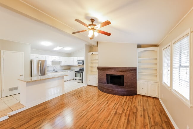 Photo - 616 Bellevue St