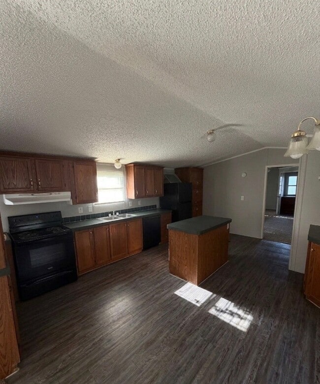 141 Fox Meadow Dr