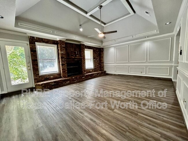 Photo - 7729 Red Oak St