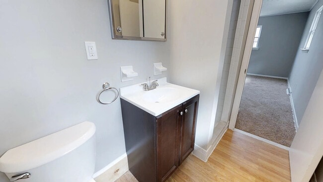 Photo - 300 Bowers Ave
