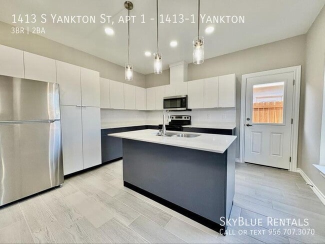 Photo - 1413 S Yankton St Unit 1413-1 Yankton