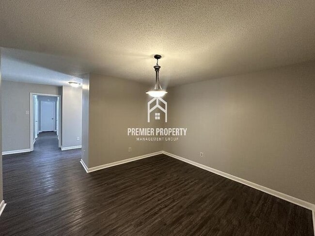 Photo - 6529 Mill Creek Rd