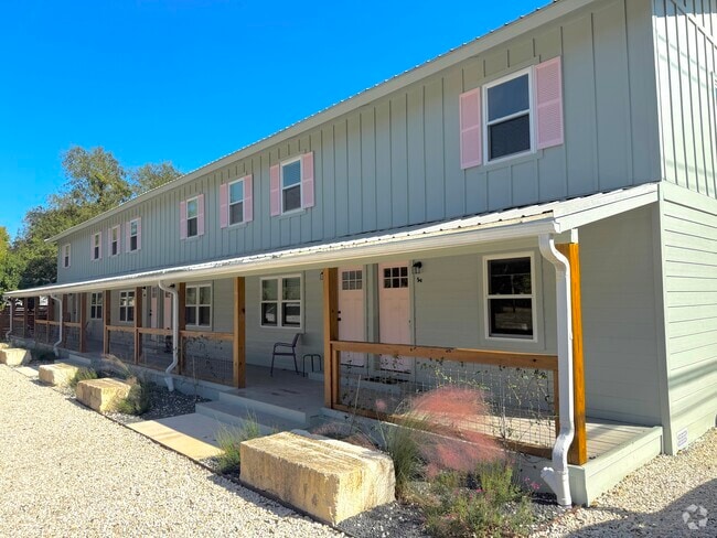 Building Photo - 201 S Mitchell St Unit 3 Rental