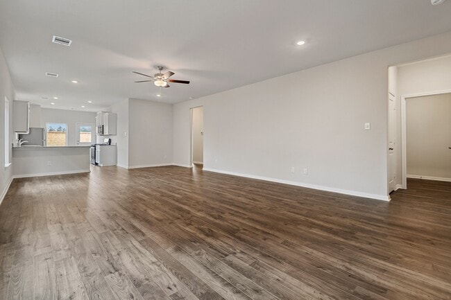 16471 Honeysuckle Hl Dr
