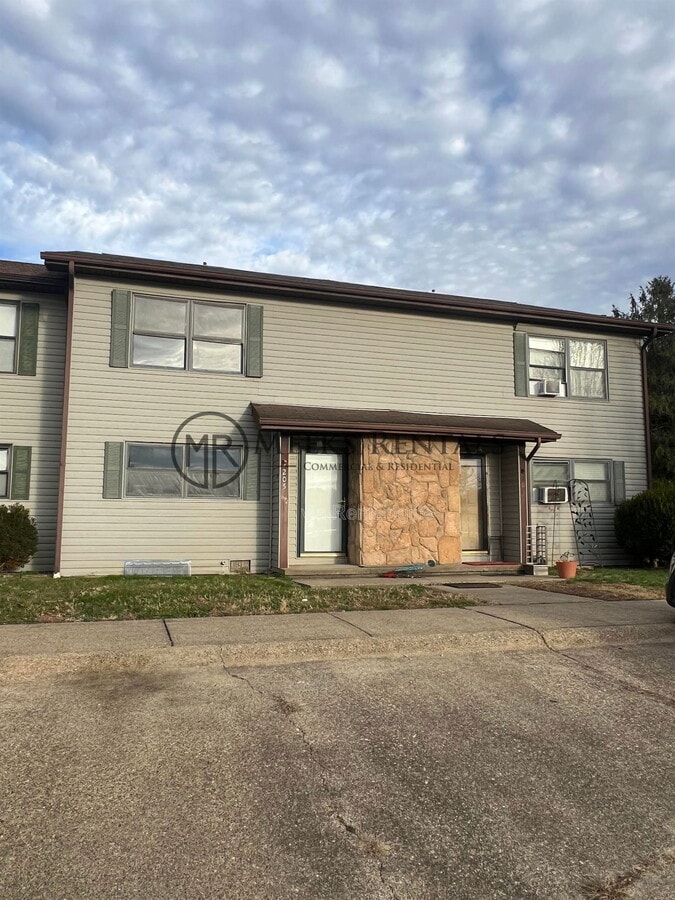 Photo - 205 Fairway Gardens Dr