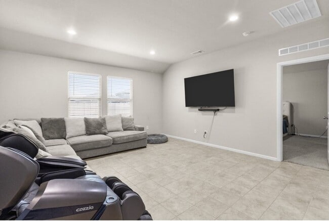 Photo - 7701 Orange Blossom Rd