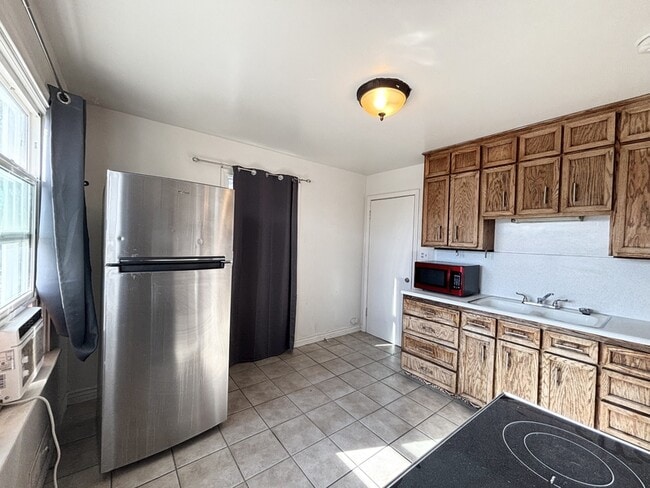 Photo - 416 Cornell Dr House