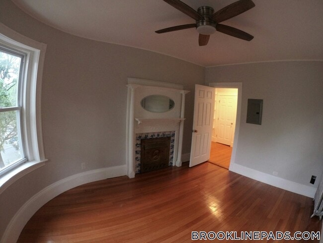 Photo - 36 High St Unidad #4