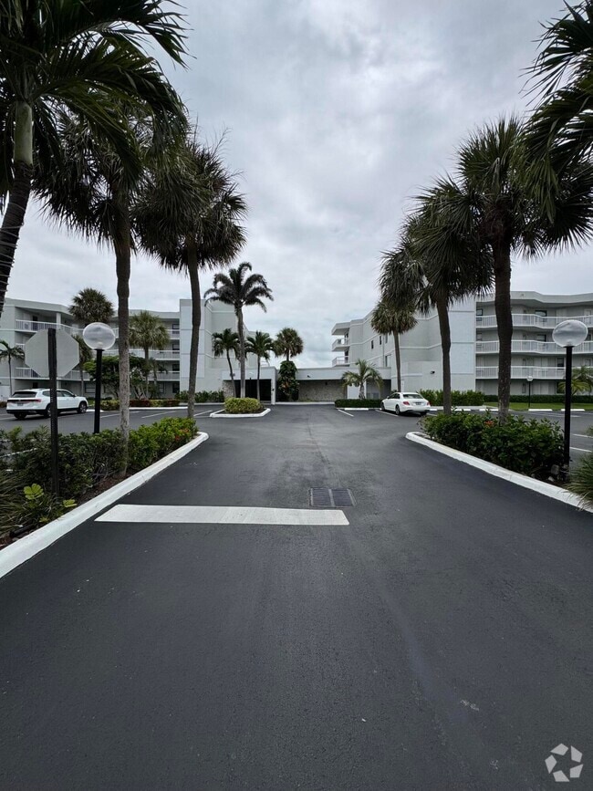 Building Photo - 3501 S Ocean Blvd Unit 406 Rental