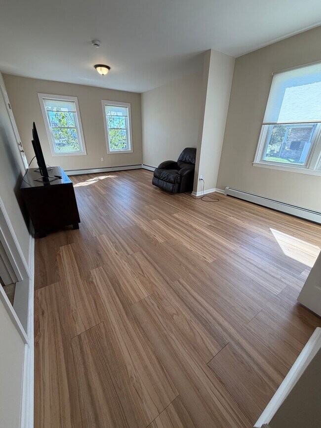 Photo - 112-114 Walter Street-114-1 Unit 114-1