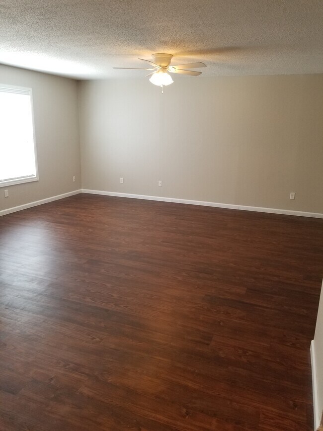 2Bd Living room