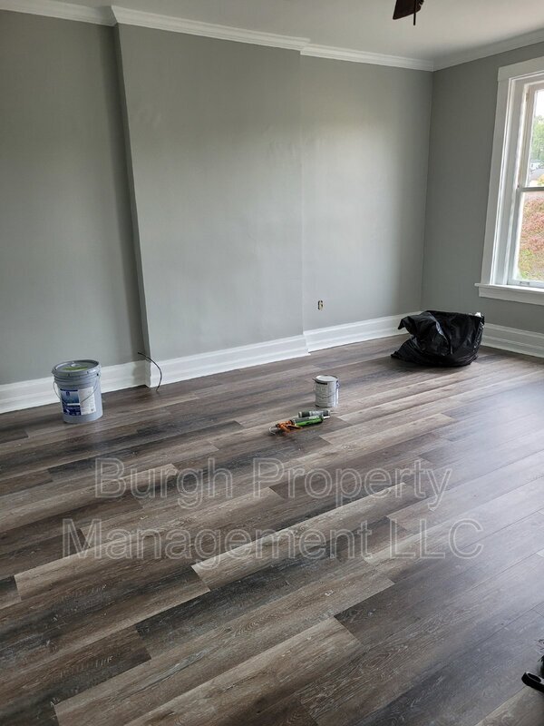 Building Photo - 35 W Main St Unit 8 Rental