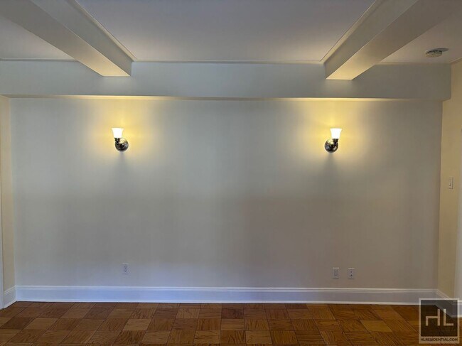 Building Photo - Christopher Street Rental