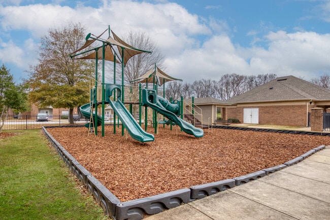 Photo - Dunwoody Place