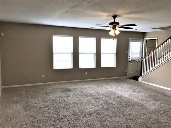 Photo - 16843 Blackberry Lily Ln