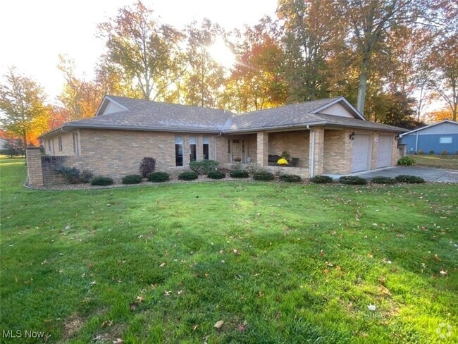 Building Photo - 669 Cedar Dr Rental