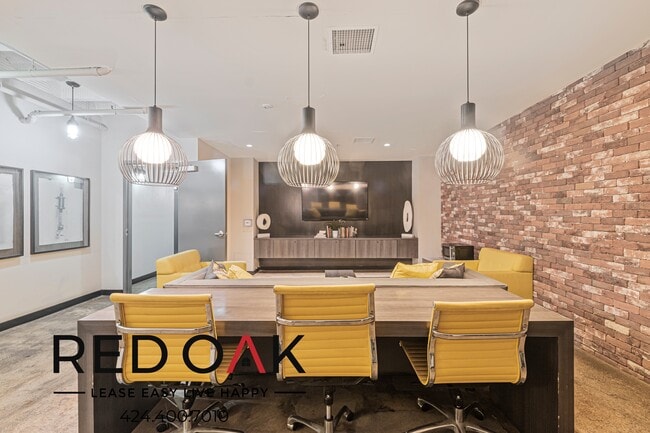 Photo - 102 N Glendale Ave Unidad 210