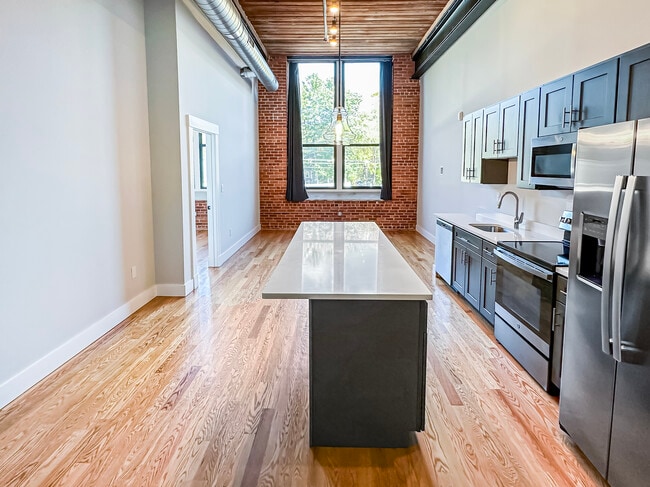 Photo - Jefferson Mills