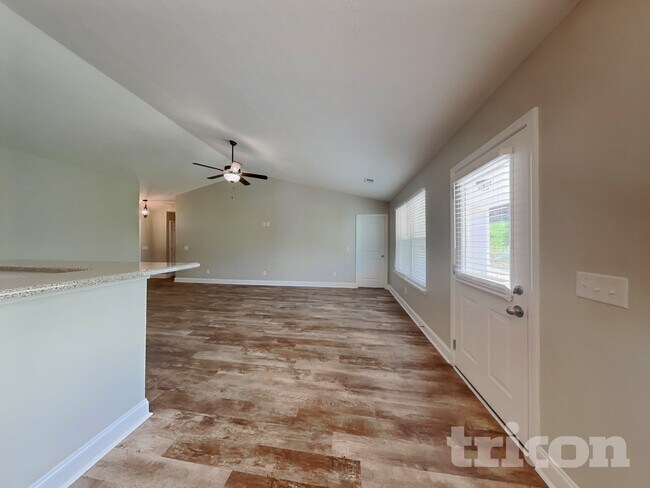 Photo - 1059 Berra Dr