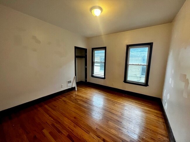 18 Bynner St Unit 1