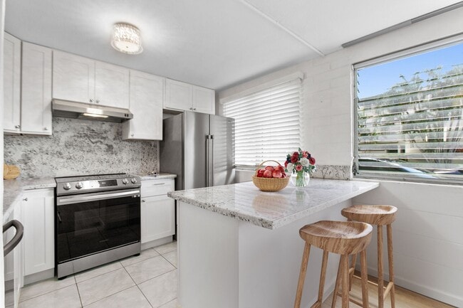 Photo - Recently Renovated 2 Bedroom Unit at Puale... Unit 1