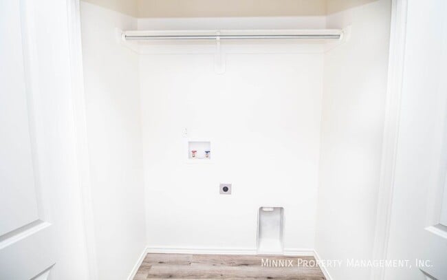 Photo - 6908 21st St