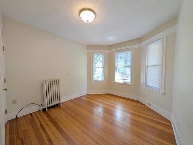 Photo - 79 Conwell Ave Unit 3