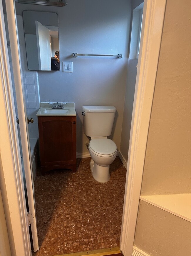 Photo - 3464 Wilson Ave