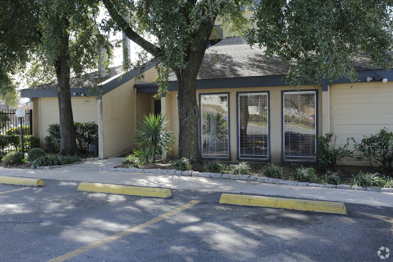 Photo - Briarwyck Apartments