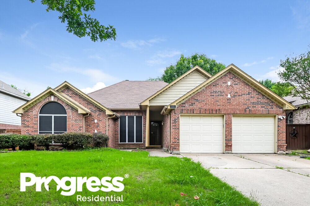 545 Mercer St Rental For Rent in Grand Prairie, TX