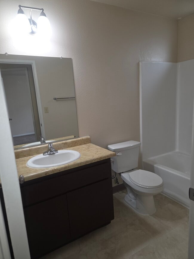 Photo - Vista Verde Apartments