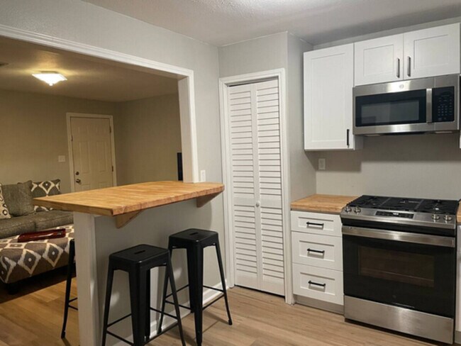 Photo - 421 Perkins Avenue