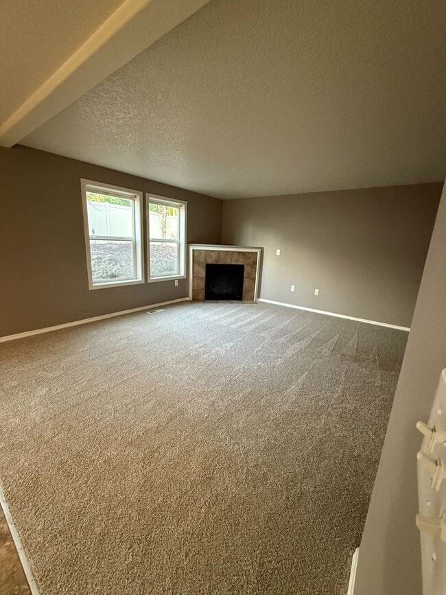 Photo - Beautiful 4B/2.5Ba Home in Ridgefield!