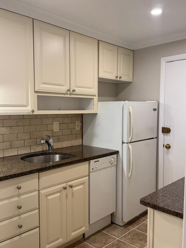 Photo - 29 Brent St Unit #2