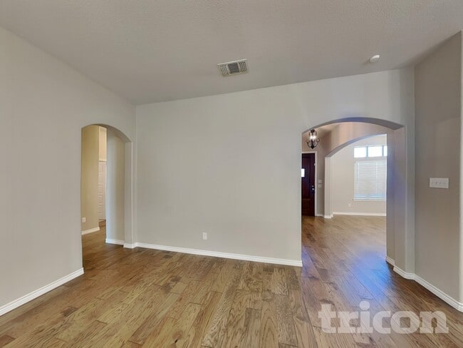 Photo - 330 Abbott Ln