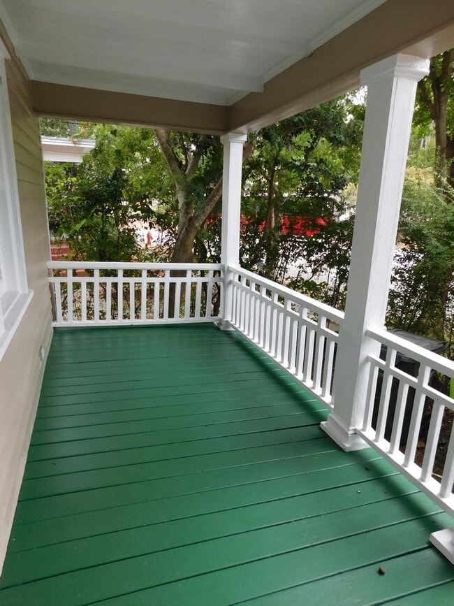 Photo - 611 Johnson St