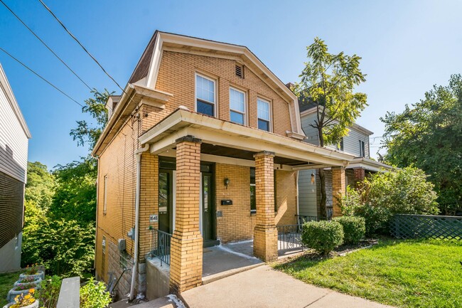 Photo - Gorgeous 3 Bedroom House in Beechview available July 1!