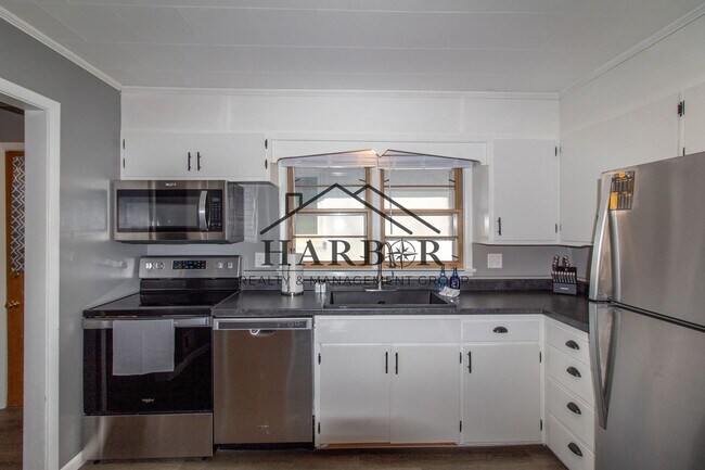 Photo - 5th Avenue SE Duplex Unit 515