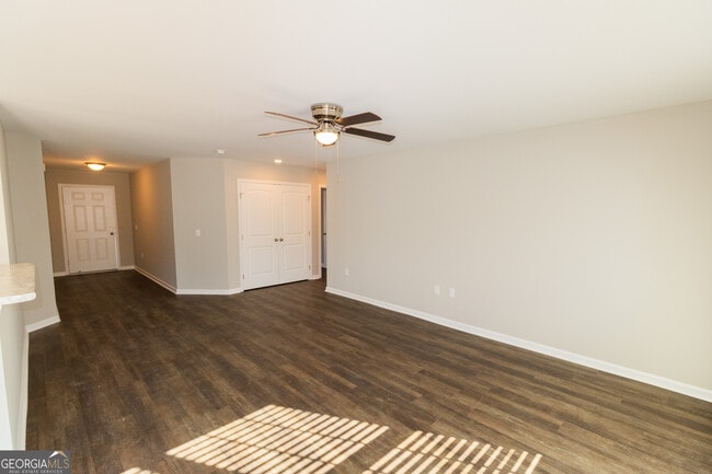 Photo - 105 Callaway Cres