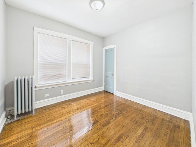 Photo - 7631 S Cornell Ave