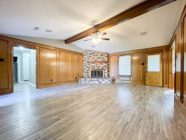 Photo - 7104 Churchill Cir