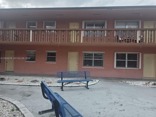Photo - 45 E 11th St Unidad 15