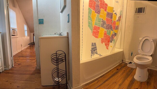 Photo - 2328 Union St