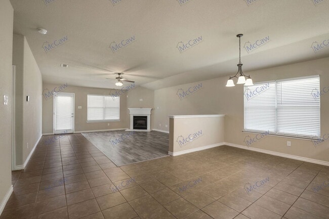 Photo - 2216 Eppright Dr