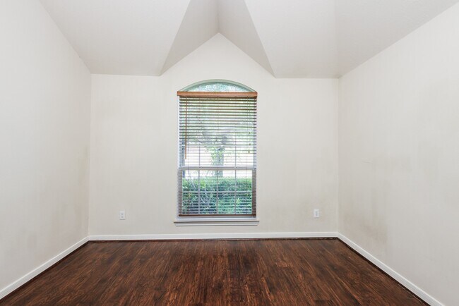 Photo - 48 Pebble Beach Ct