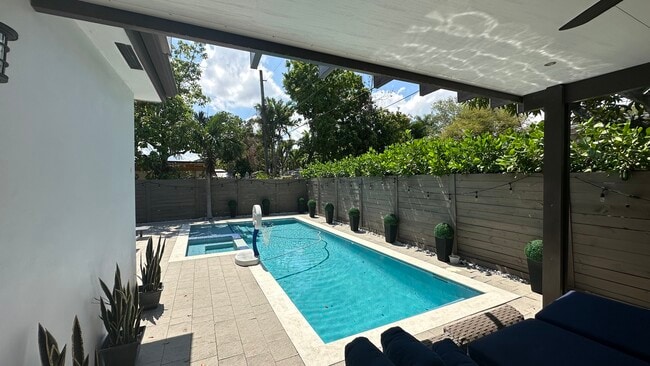 Photo - 11015 Tanya St